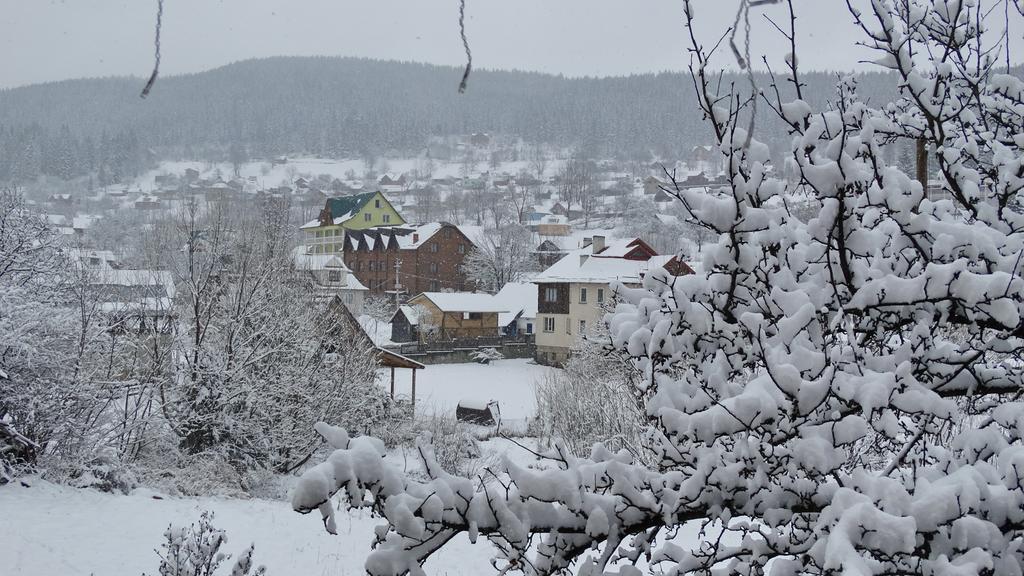 Hotel Krym Jaremče Exteriér fotografie