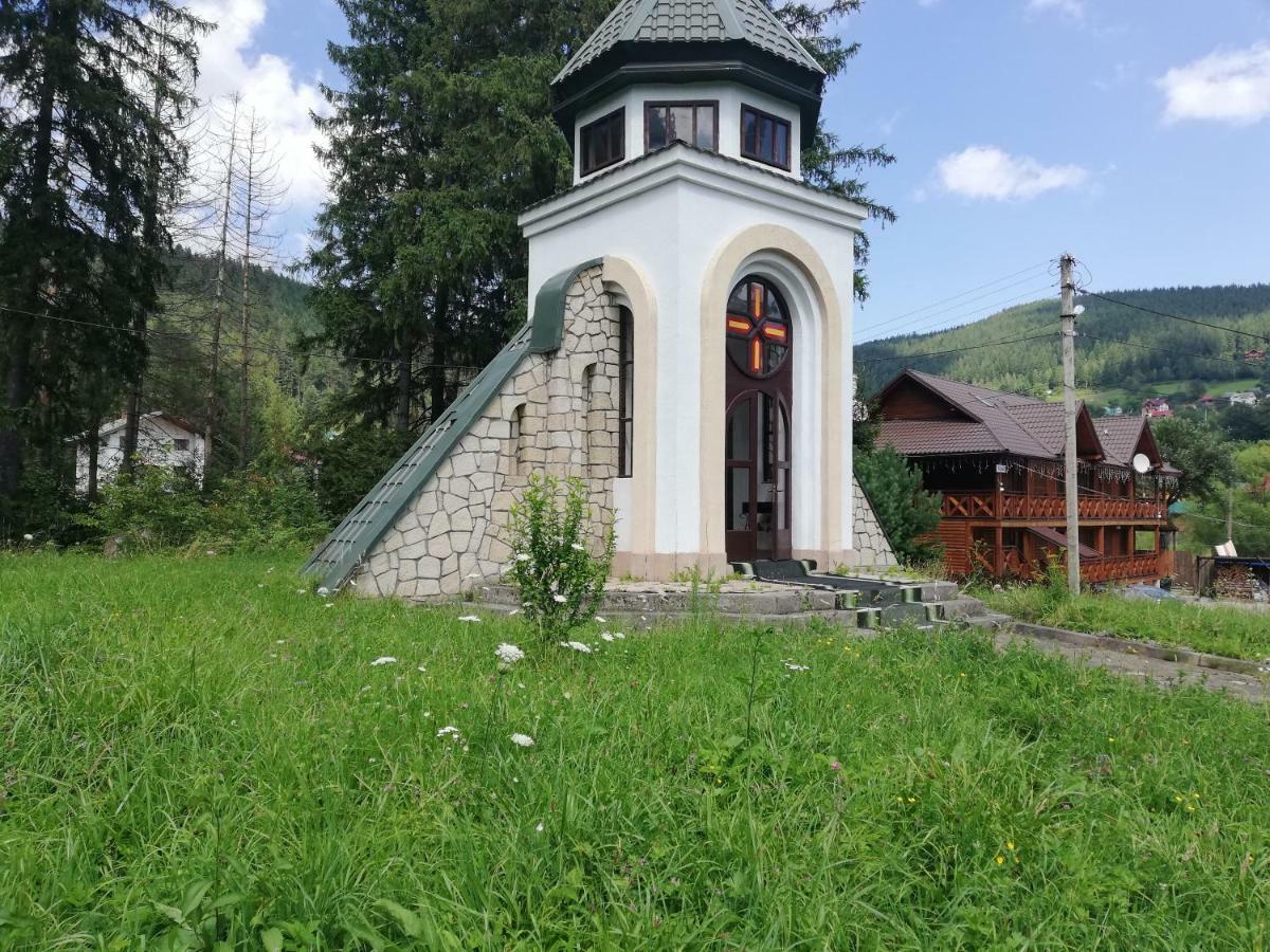 Hotel Krym Jaremče Exteriér fotografie